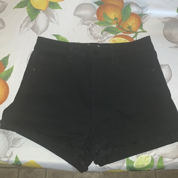 No Boundaries High Rise Cuff Black Junior sz 9 Jean Shorts EUC - Picture 1 of 4